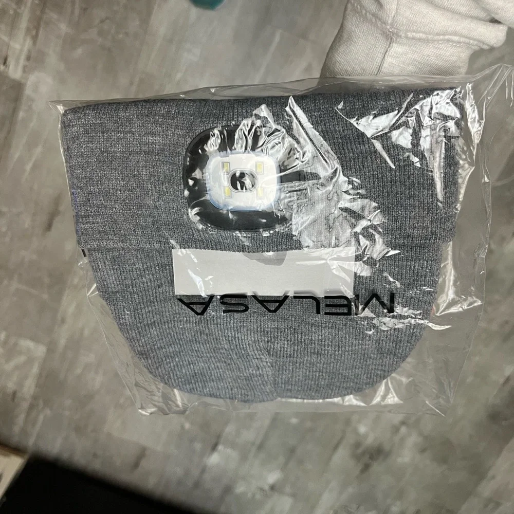 Melasa Gray LED Beanie‎ Hat